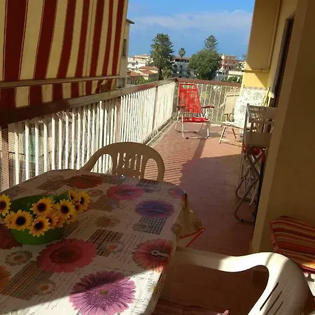 In Centro Il Girasole * تروبيا